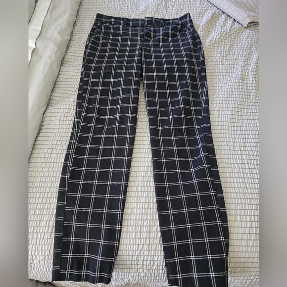 Old navy pixie high-rise pants size 2 - Picture 1 of 1